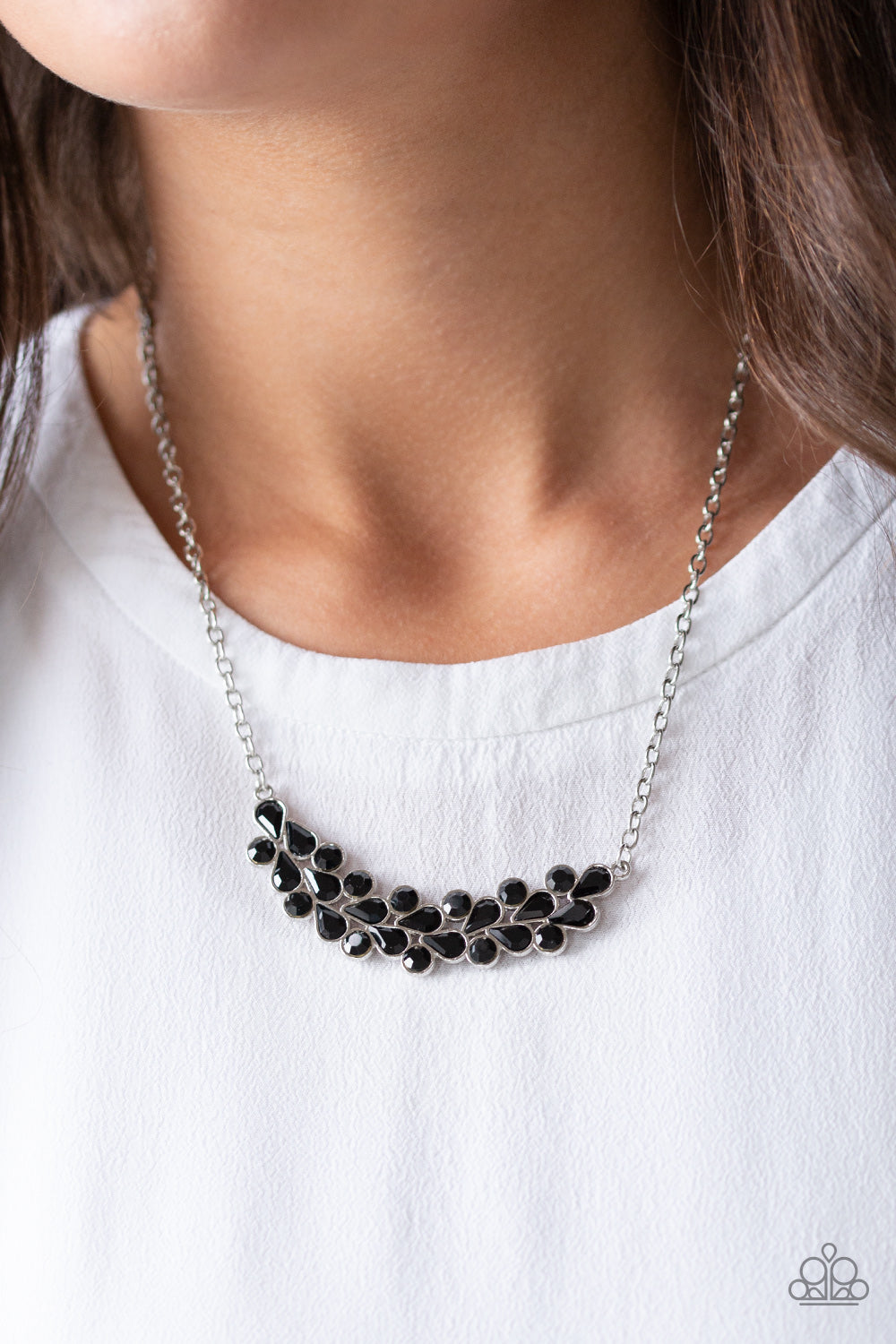 Paparazzi ♥ Special Treatment - Black ♥  Necklace