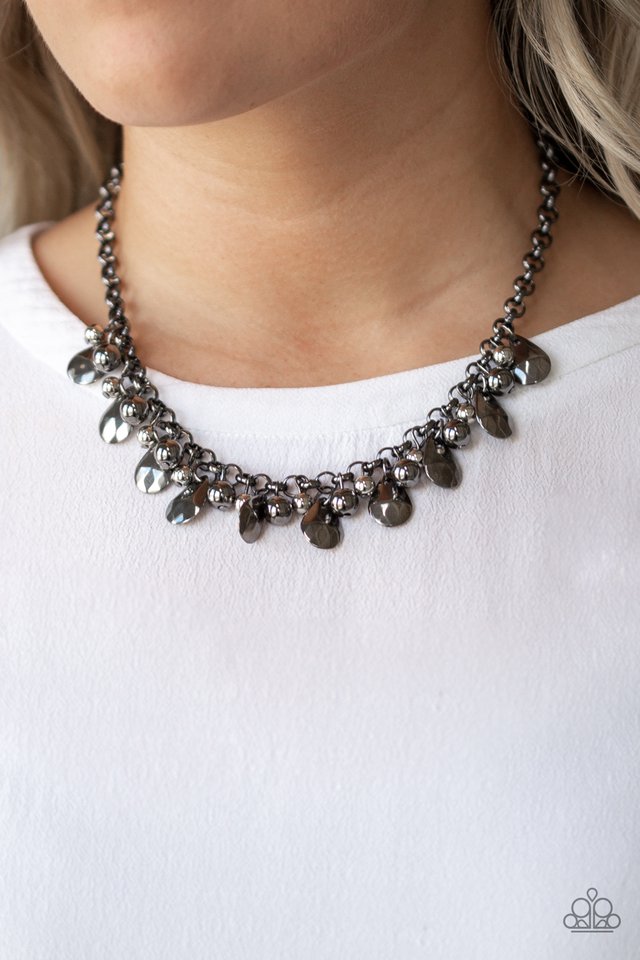 Paparazzi ♥ Stage Stunner - Black ♥ Necklace