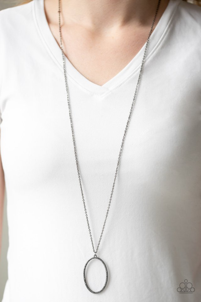 Paparazzi ♥ A Dazzling Distraction - Black ♥ Necklace