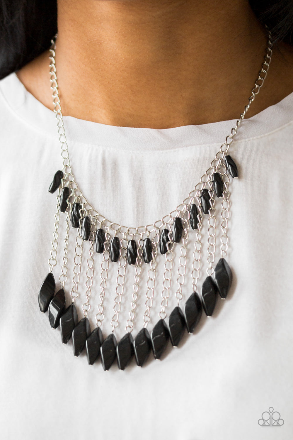 Paparazzi ♥ Venturous Vibes - Black ♥  Necklace