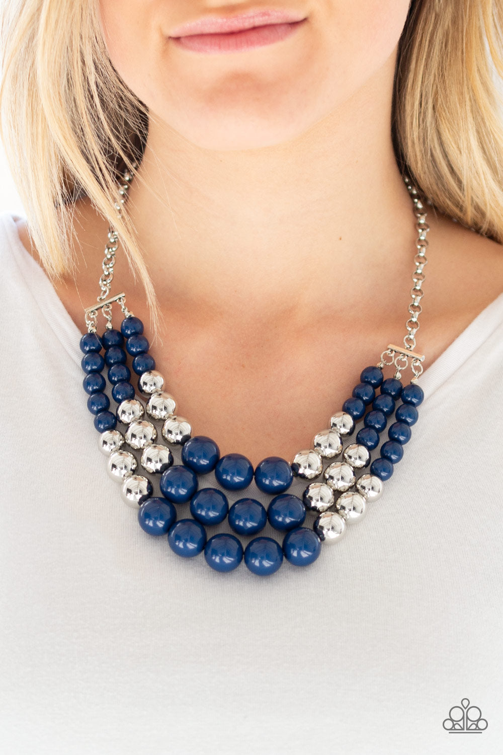 Paparazzi ♥ Dream Pop - Blue ♥  Necklace