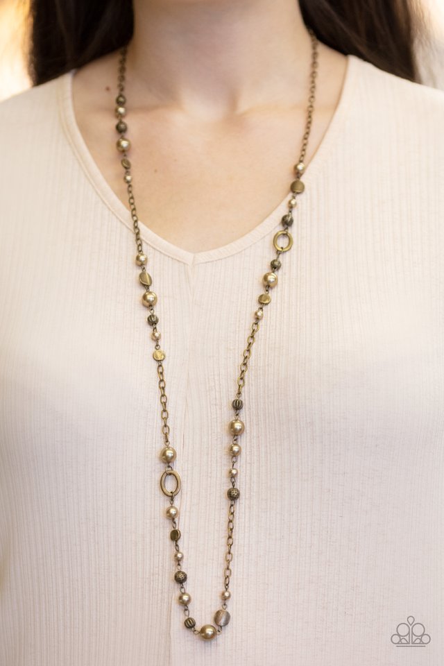 Paparazzi ♥ Make An Appearance - Brass ♥ Necklace