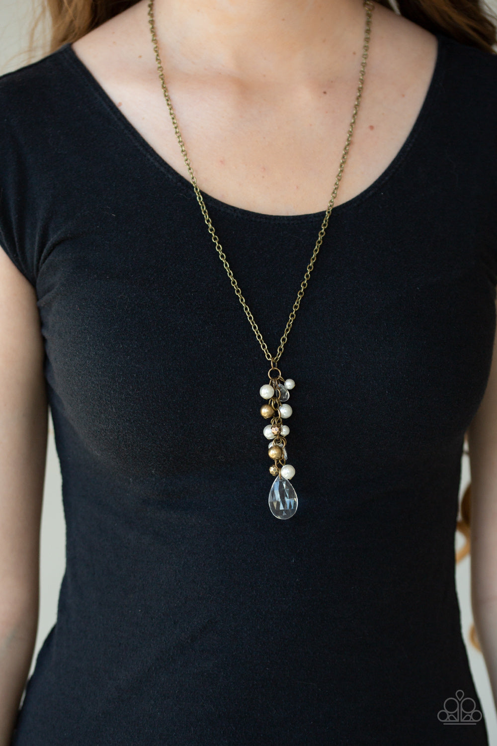 Paparazzi ♥ Teardrop Serenity - Brass ♥  Necklace