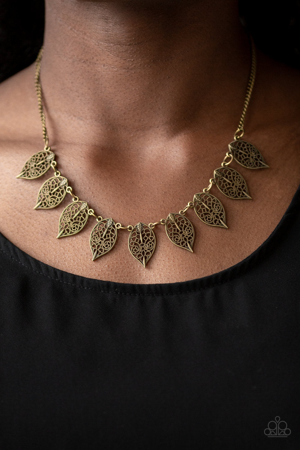 Paparazzi ♥ Leafy Lagoon - Brass ♥  Necklace