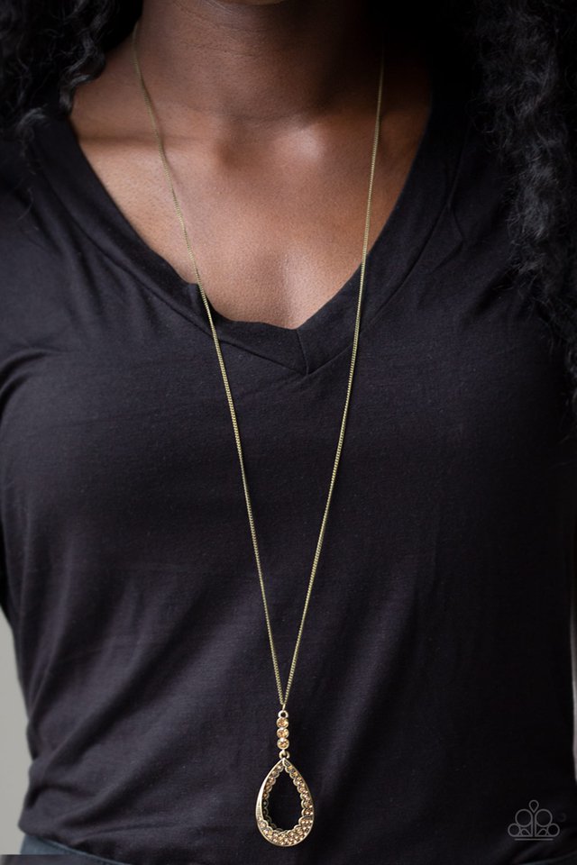 Paparazzi ♥ Red Carpet Royal - Brass ♥ Necklace