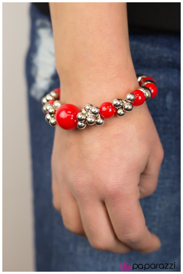 arm-candy-red-p9wh-rdxx-008xx