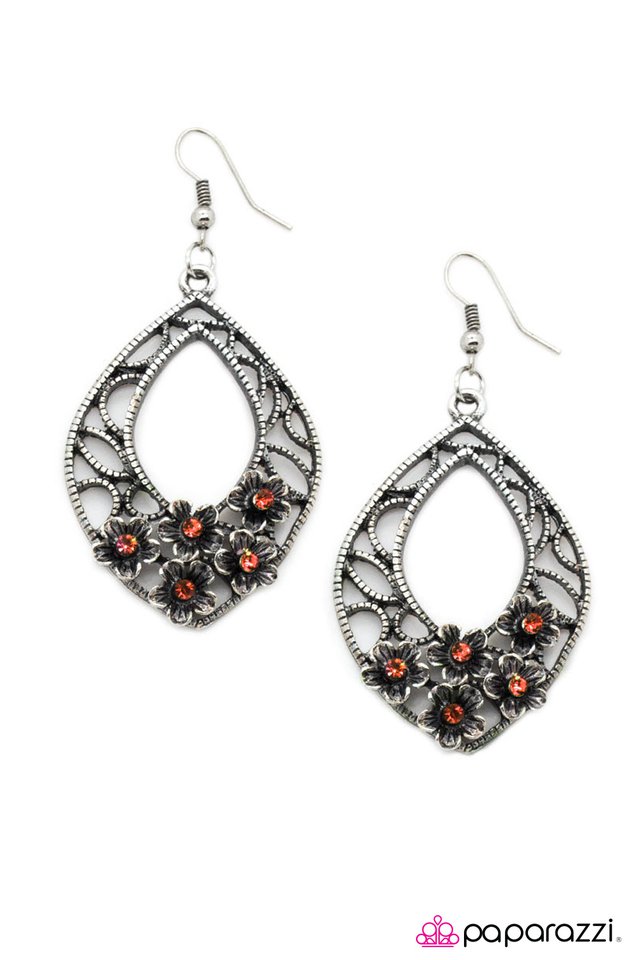 Paparazzi ♥ Garden Party - Orange ♥ Earrings