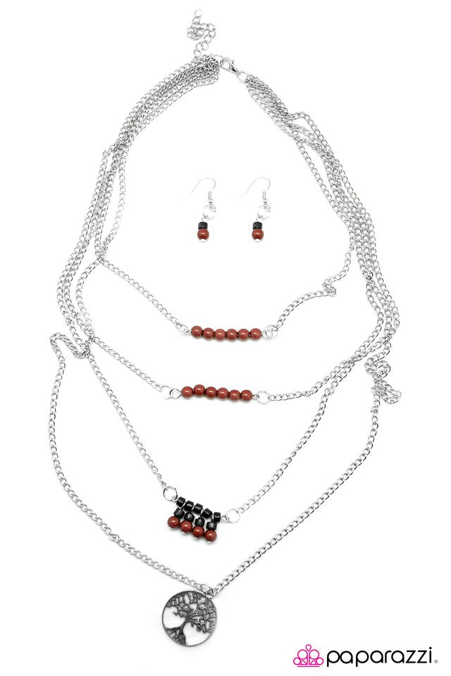 Paparazzi ♥ The Great Outdoors - Brown ♥ Necklace