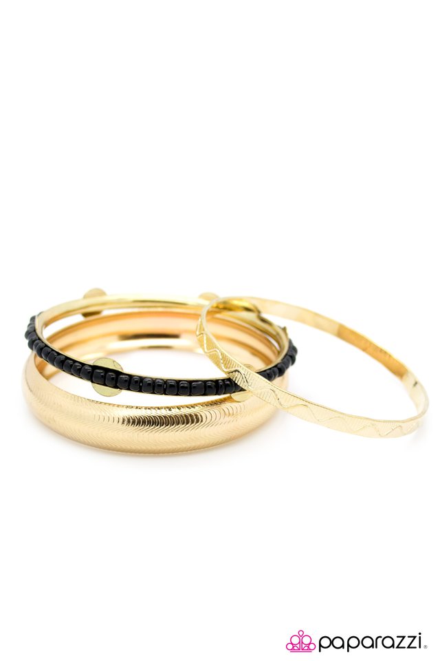 Paparazzi ♥ Royally Seeded - Black ♥ Bracelet