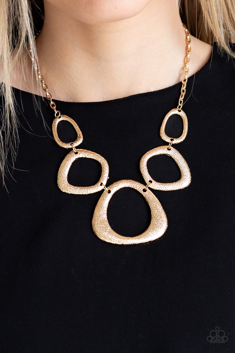Paparazzi ♥ Backstreet Bandit - Gold ♥  Necklace