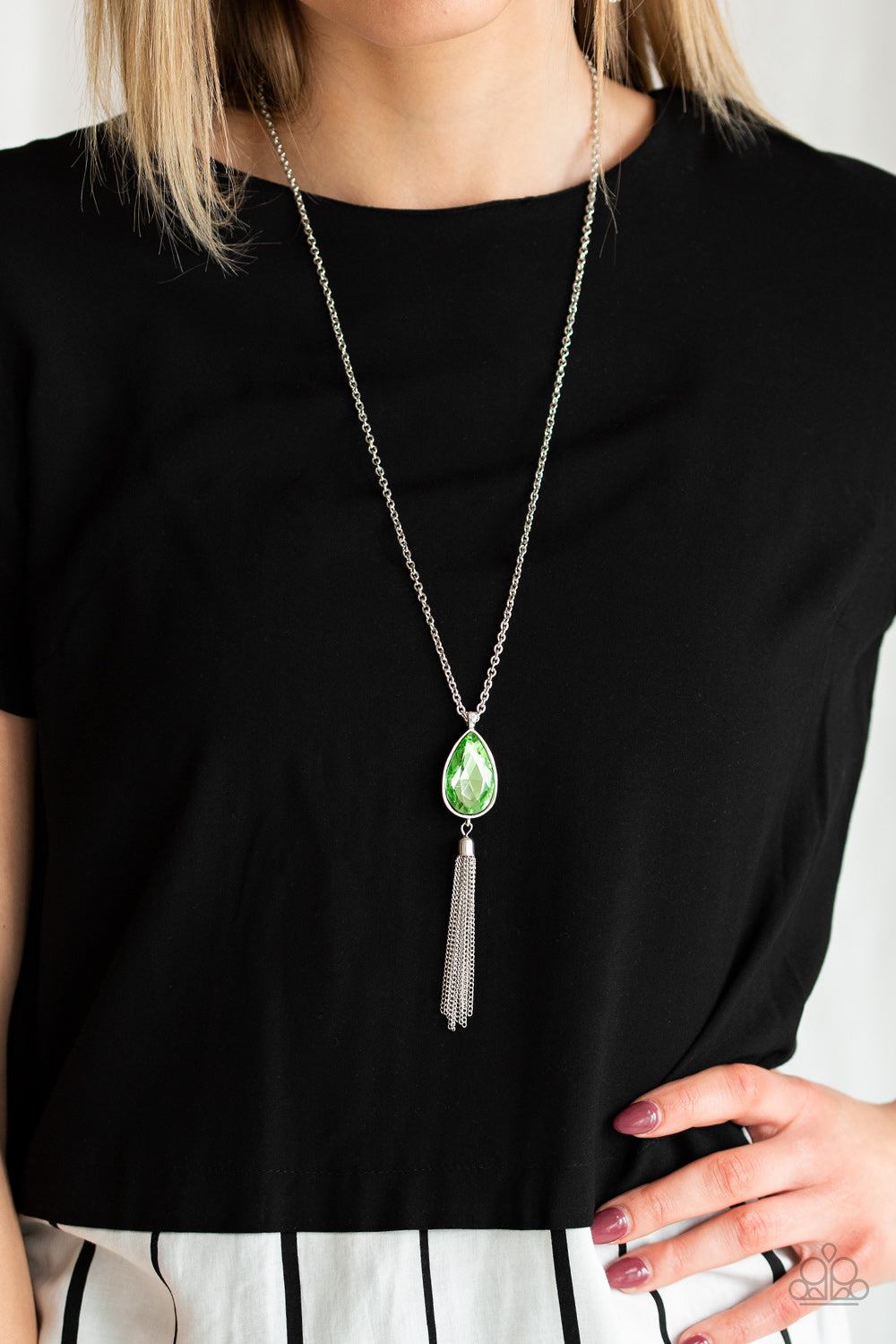 Paparazzi ♥ Elite Shine - Green ♥  Necklace