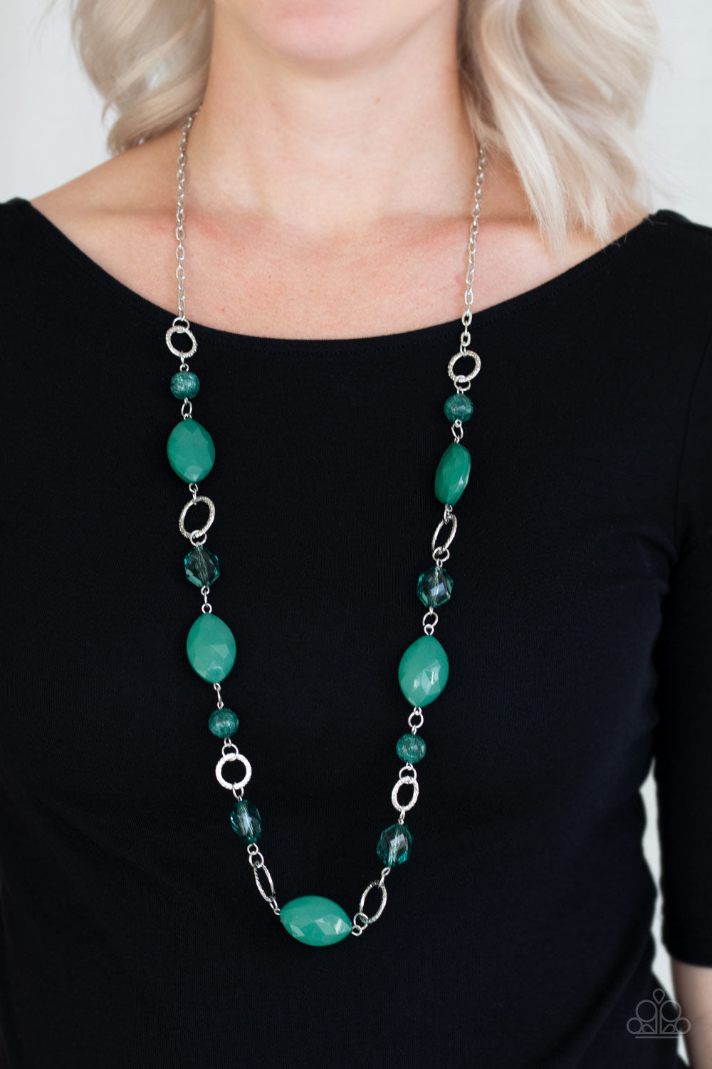 Paparazzi ♥ Shimmer Simmer - Green ♥  Necklace