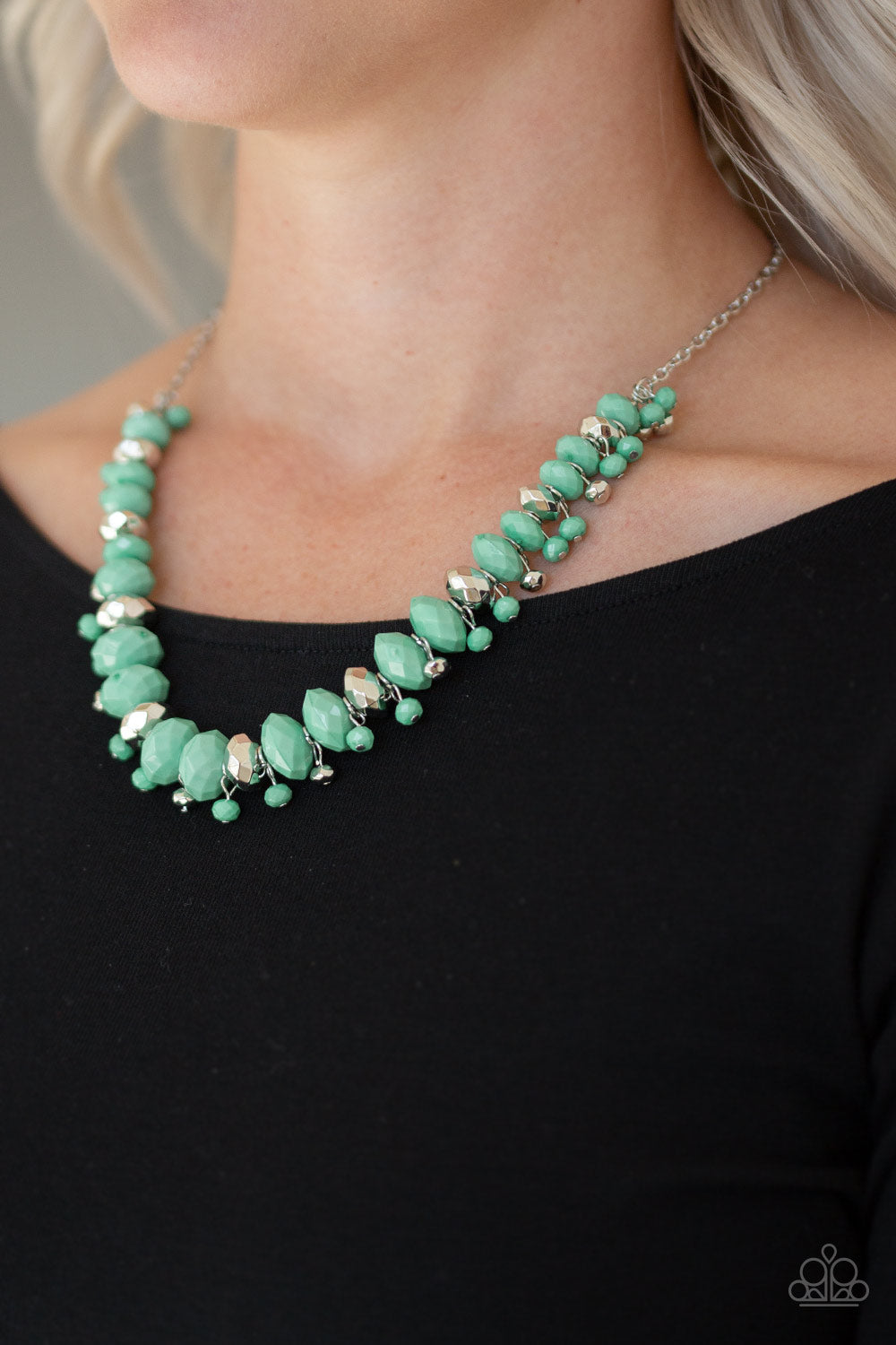 Paparazzi ♥ BRAGs To Riches - Green ♥  Necklace