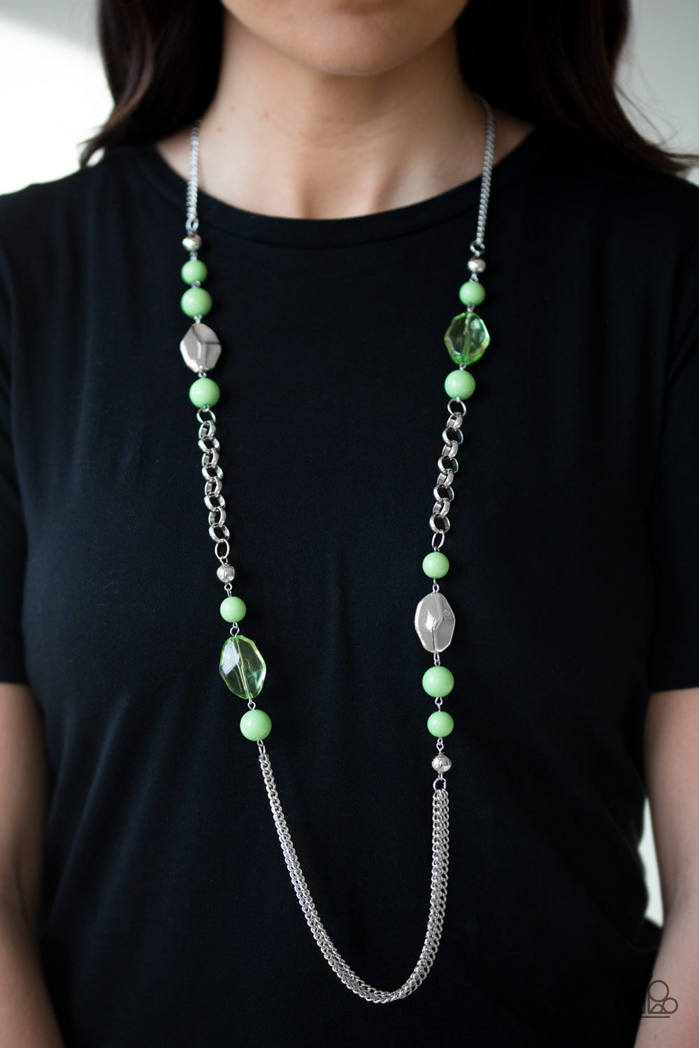 Paparazzi ♥ Marina Majesty - Green ♥  Necklace