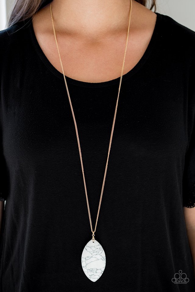 Paparazzi ♥ Santa Fe Simplicity - White ♥ Necklace