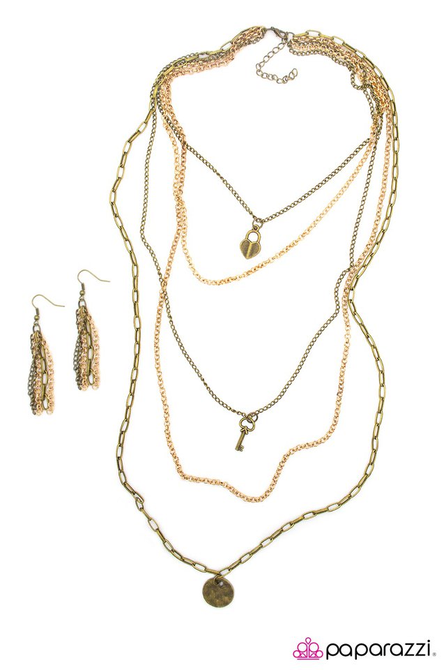 Paparazzi ♥ Right On Key - Brass ♥ Necklace