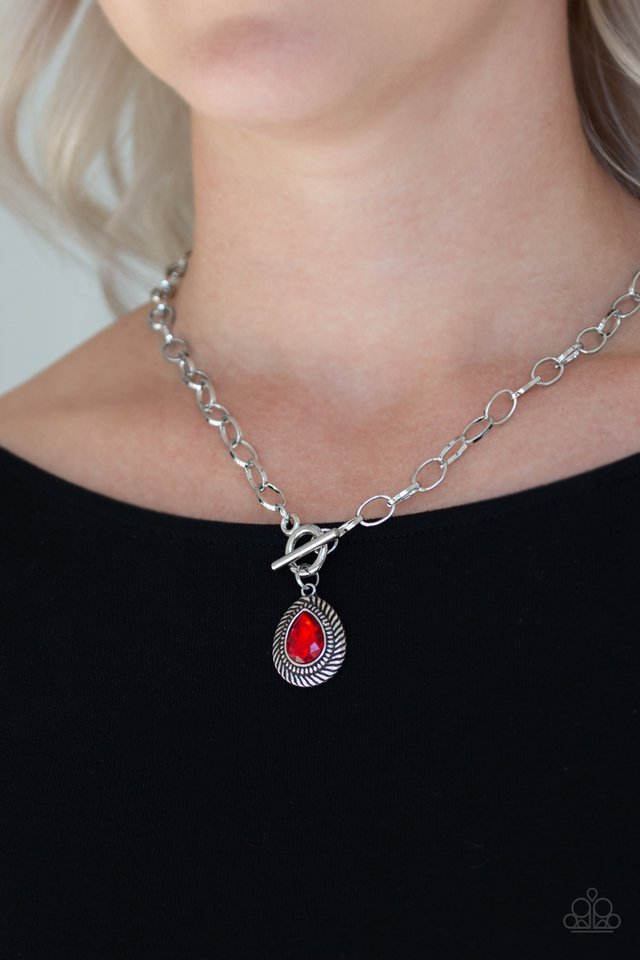 Paparazzi ♥ Sheen Queen - Red ♥ Necklace