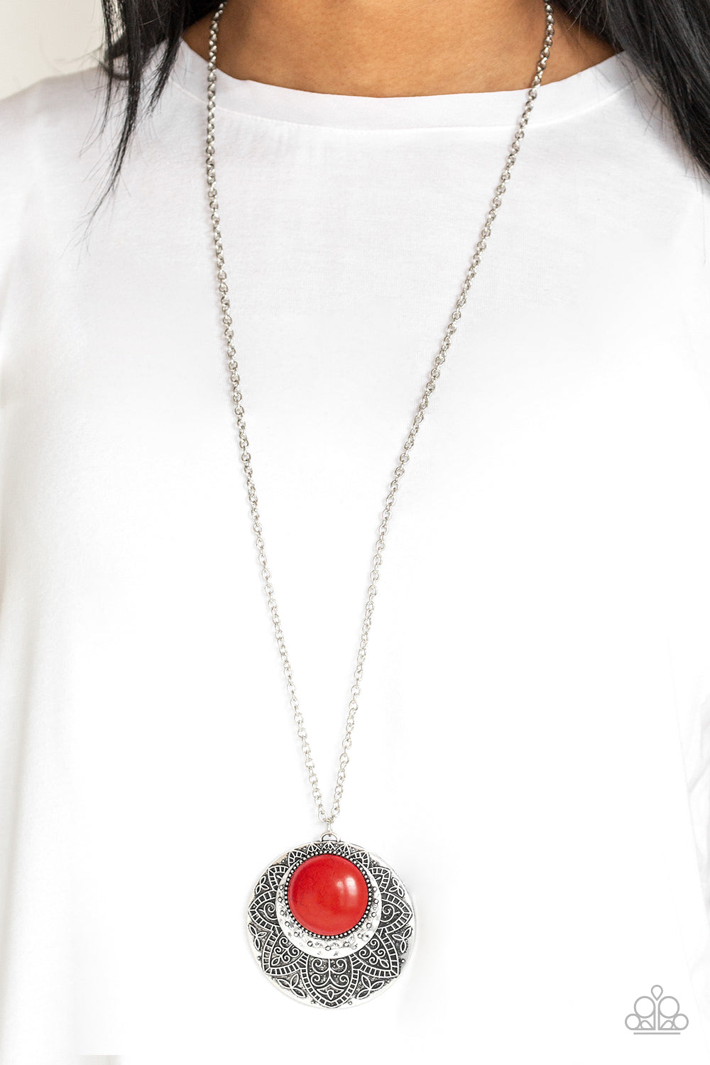 Paparazzi ♥ Medallion Meadow - Red ♥  Necklace