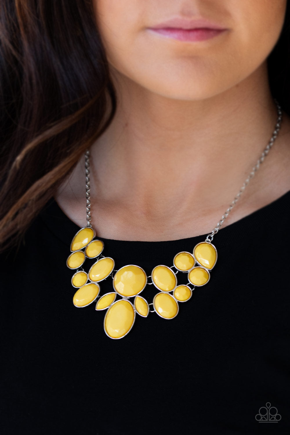 Paparazzi ♥ Demi-Diva - Yellow ♥  Necklace