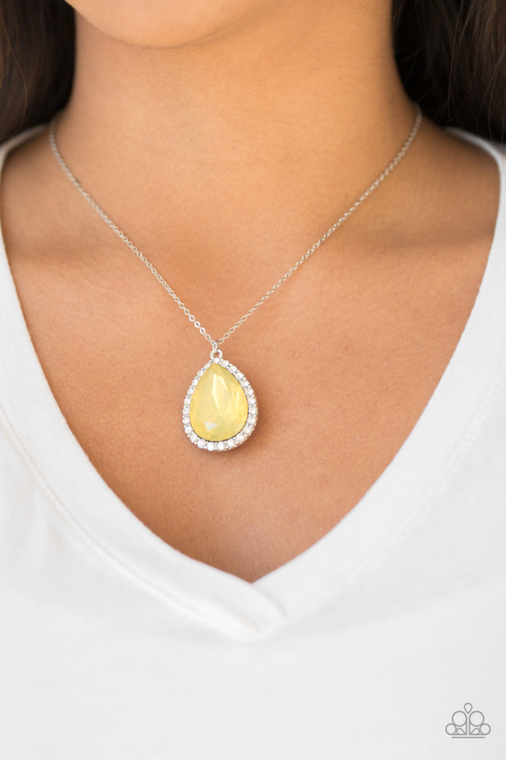 Paparazzi ♥ Come Of AGELESS - Yellow ♥  Necklace