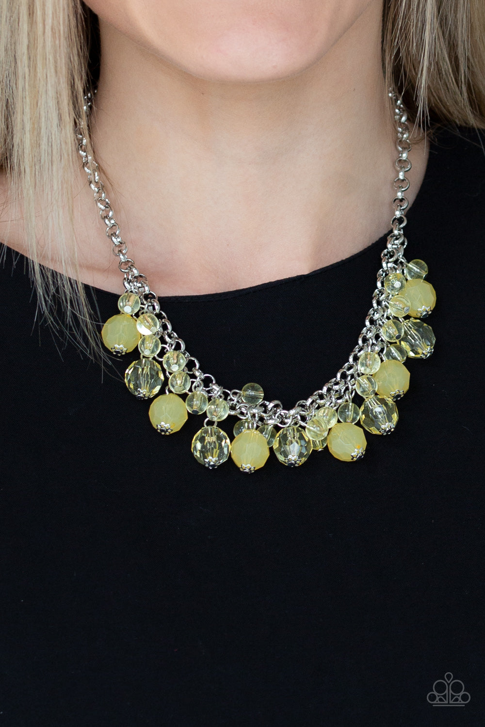 Paparazzi ♥ Fiesta Fabulous - Yellow ♥  Necklace