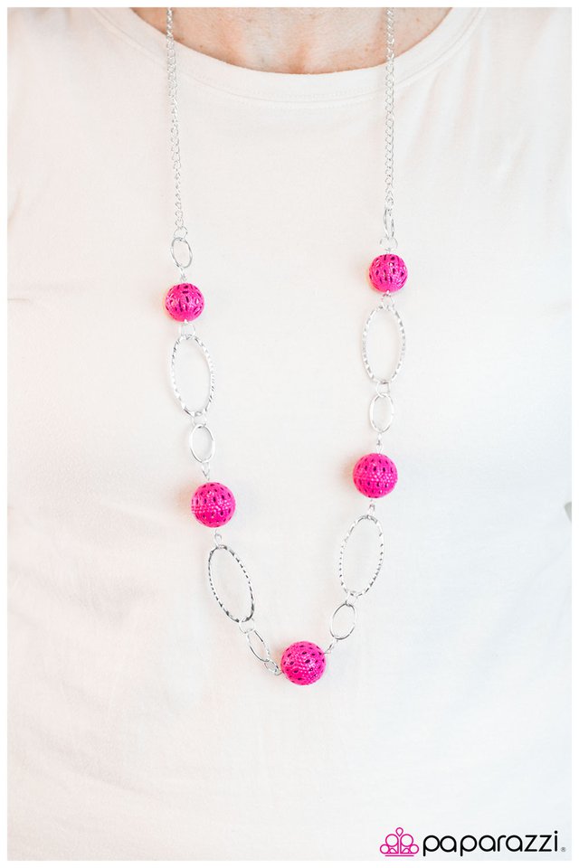 having-a-ball-pink-p2wh-pkxx-012xx