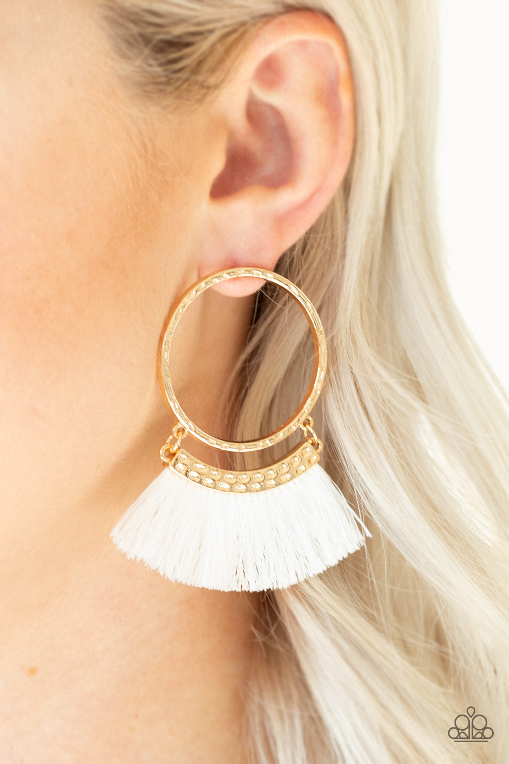 Paparazzi ♥ This Is Sparta! - Gold ♥  Post Earrings