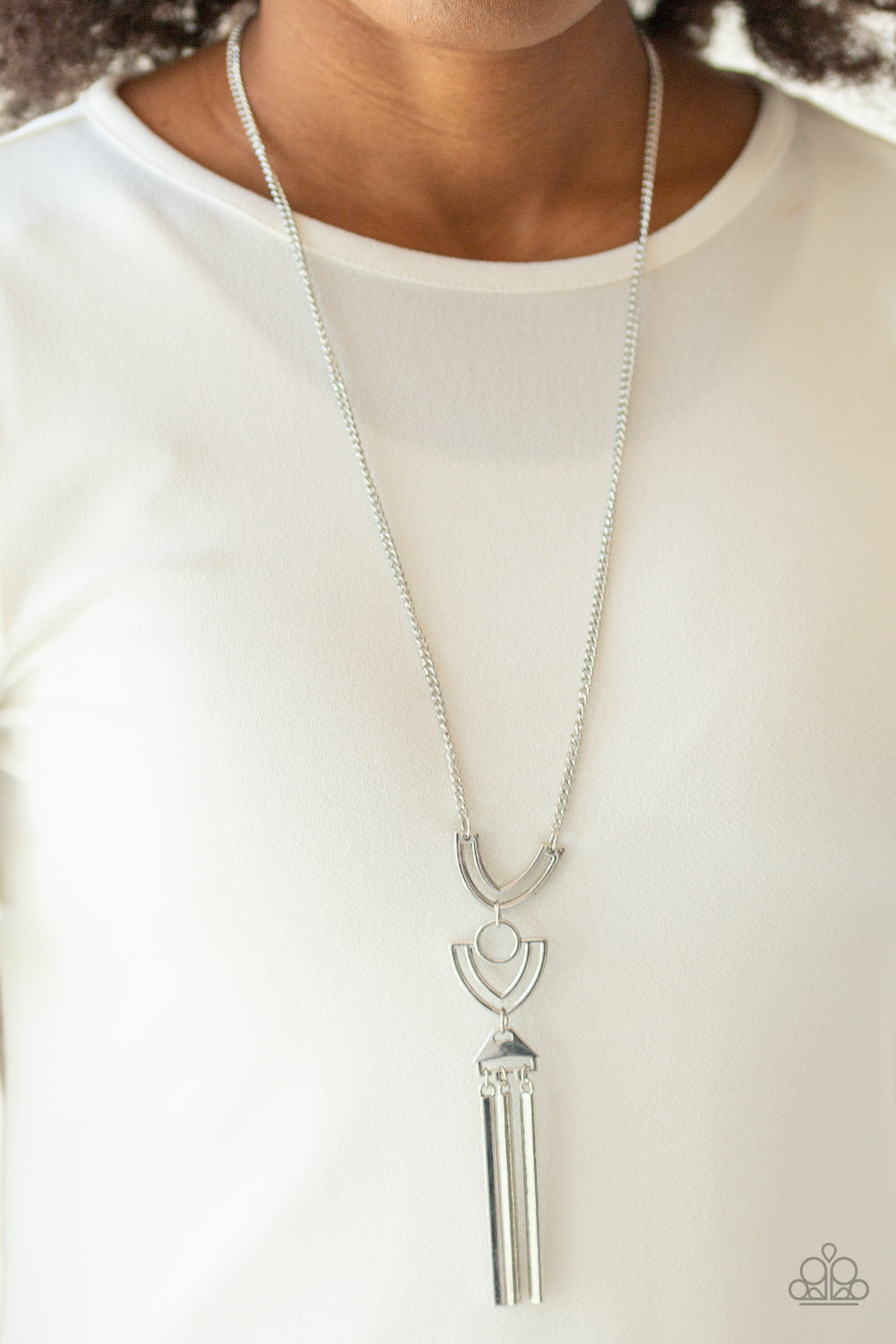 Paparazzi ♥ Confidently Cleopatra - Silver ♥  Necklace