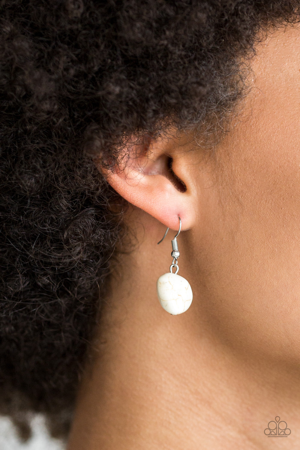 Paparazzi ♥ Change Of Heart - White ♥  Necklace