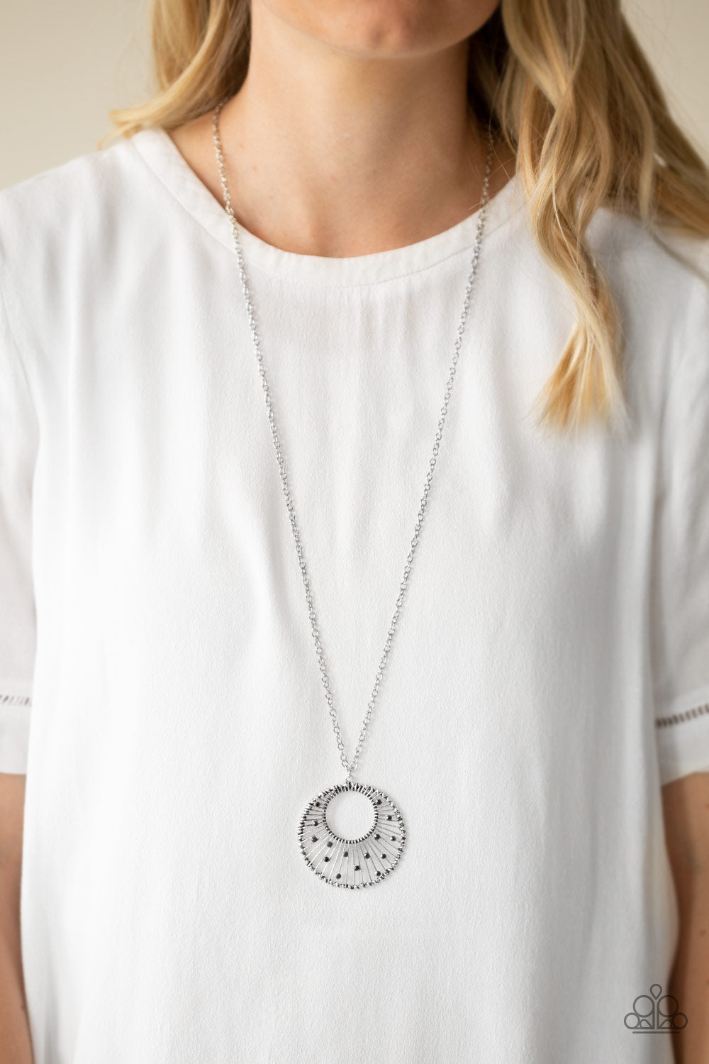 Paparazzi ♥ Urban Illumination - Silver ♥  Necklace