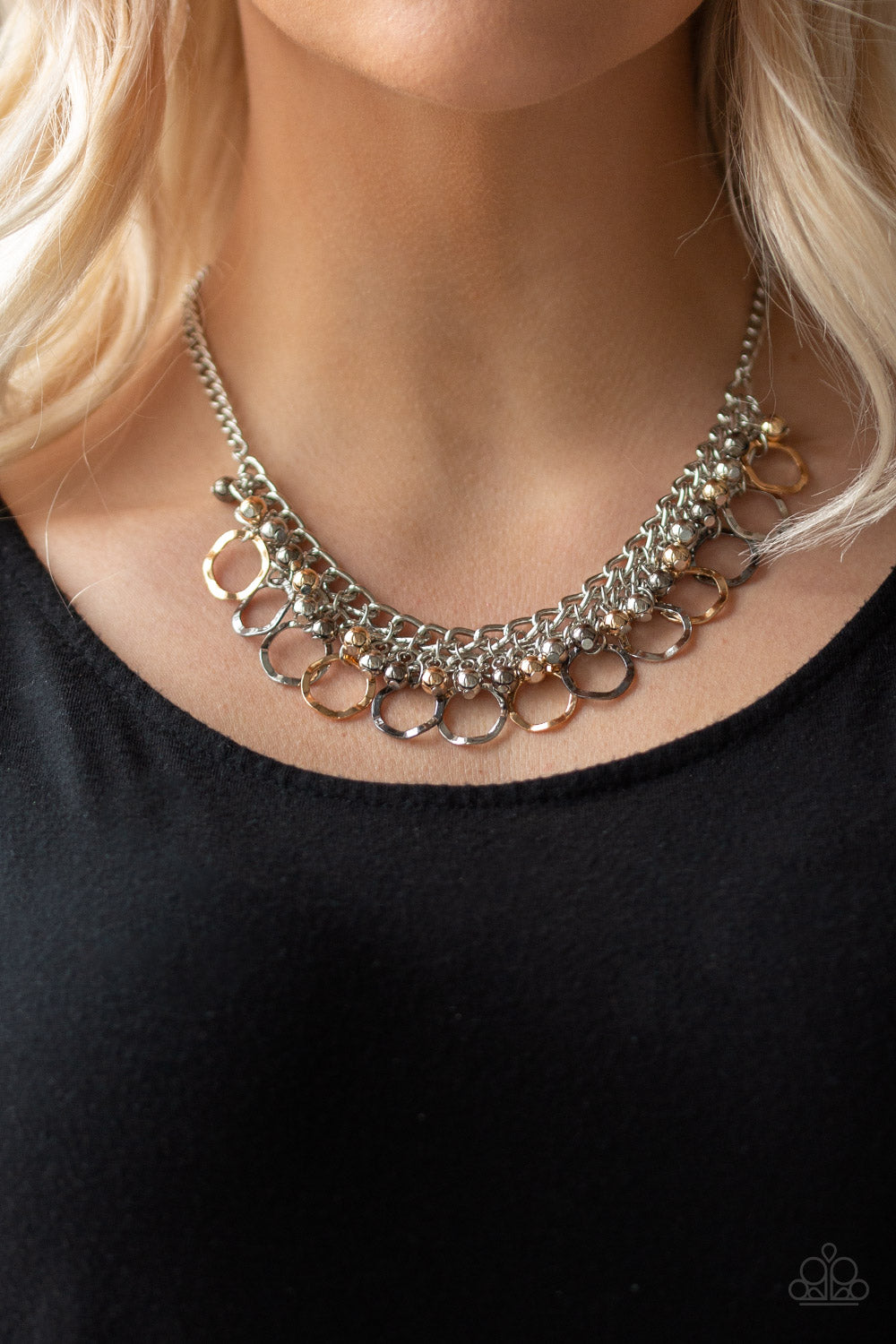 Paparazzi ♥ Ring Leader Radiance - Multi ♥  Necklace