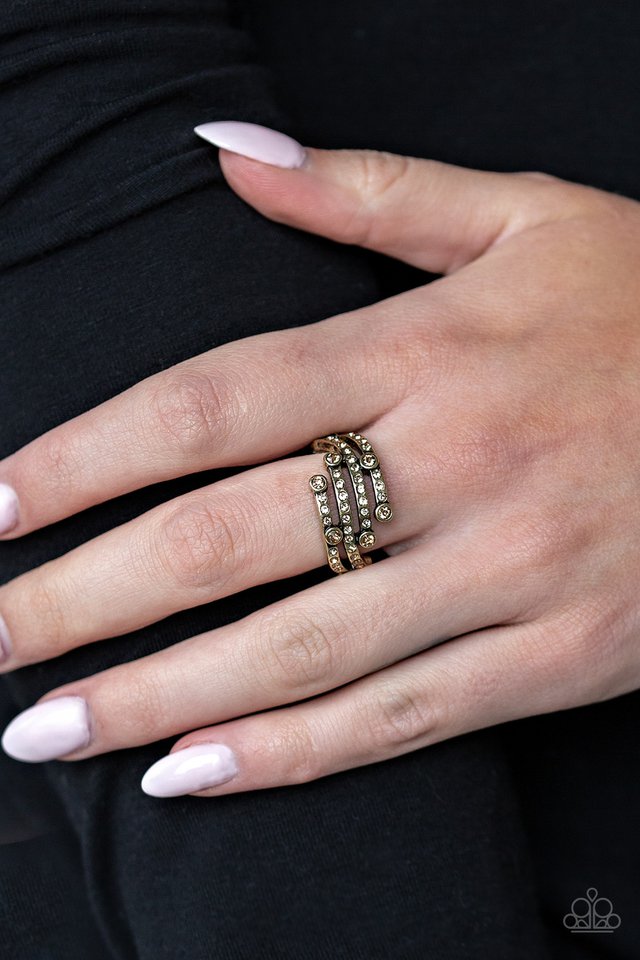 Paparazzi ♥ Casino CACHE - Brass ♥ Ring