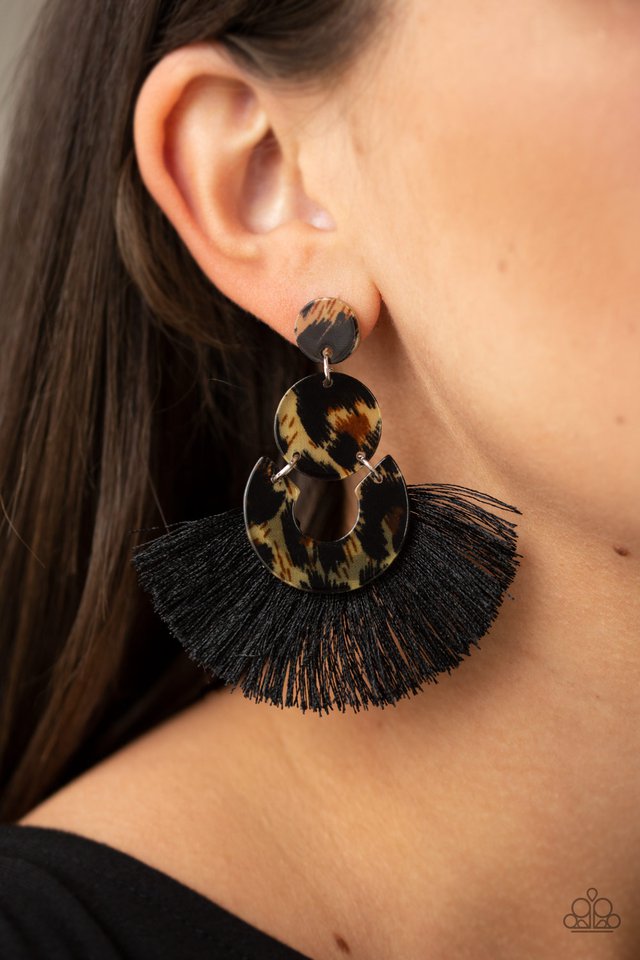 Paparazzi ♥ One Big Party ANIMAL - Black ♥ Post Earrings