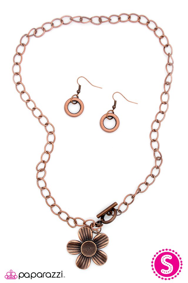 Paparazzi ♥ Stemming From Simplicity - Copper ♥ Necklace