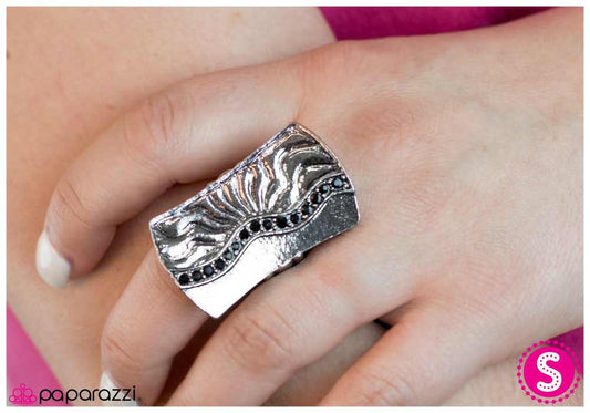 laps-of-luxury-p4tr-bkxx-002xx