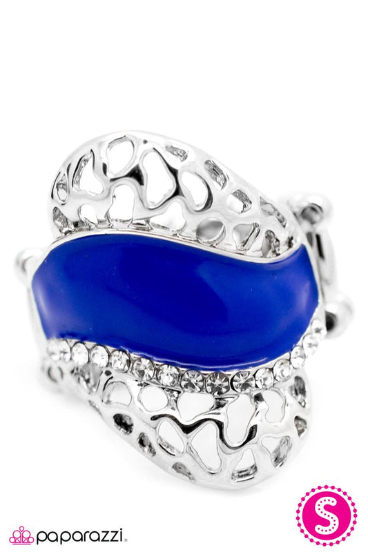 Paparazzi ♥ In All the Right Places - Blue ♥ Ring