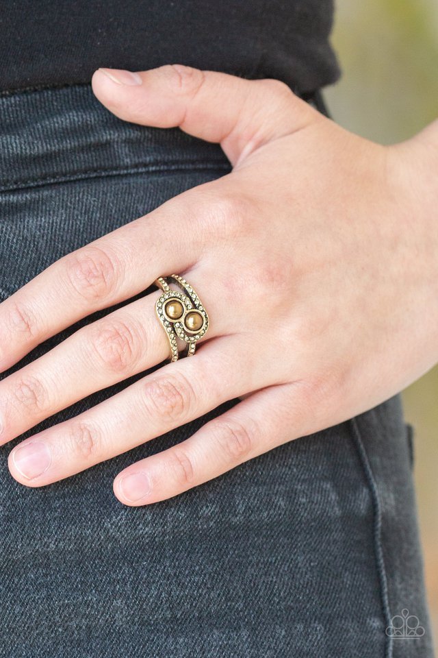 Paparazzi ♥ Collect Up Front - Brass ♥ Ring
