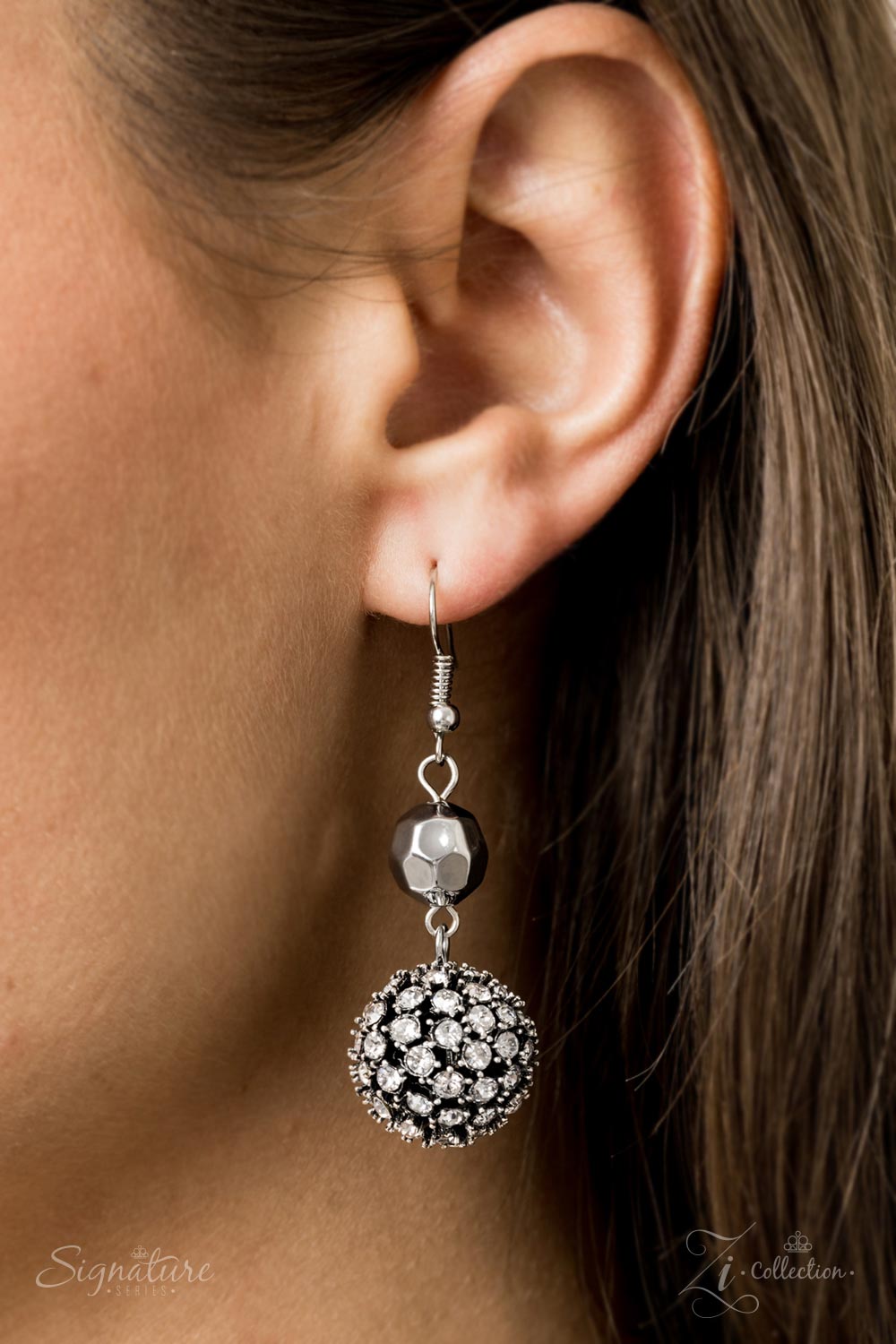 Paparazzi ♥ The Barbara ♥ Zi Collection Piece