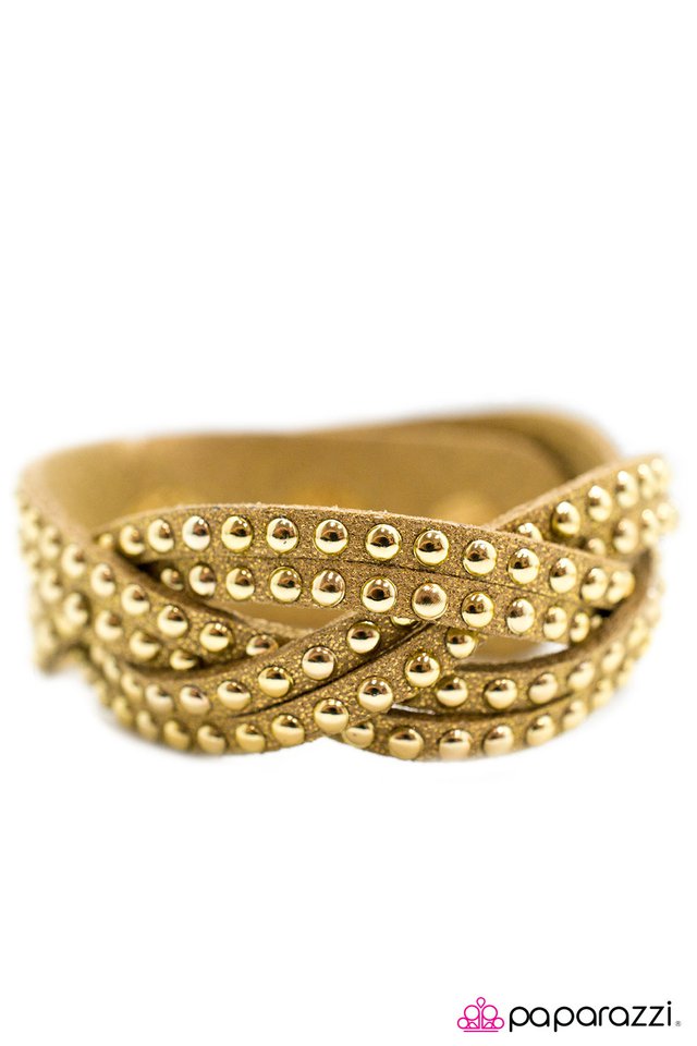 Paparazzi ♥ Number One Stunner - Gold ♥ Bracelet