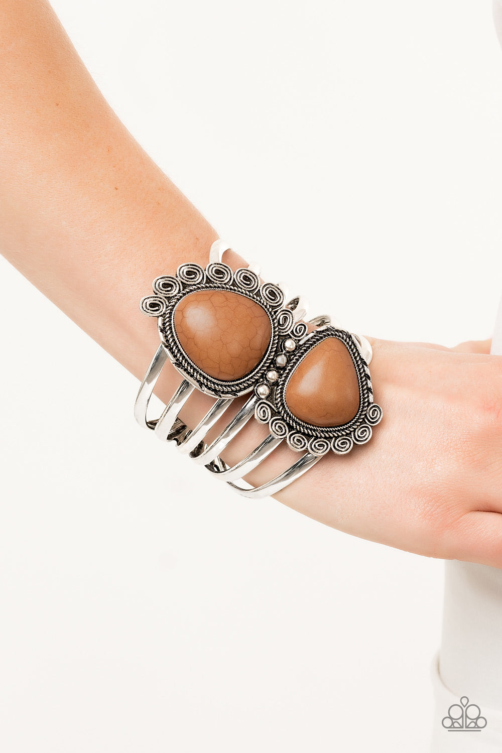 Paparazzi ♥ Nature Bound - Brown ♥  Bracelet