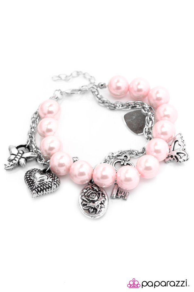 Paparazzi ♥ Oh, So Charming - Pink ♥ Bracelet