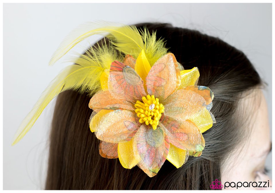 flair-for-the-dramatic-yellow-p7ca-ywxx-002xx
