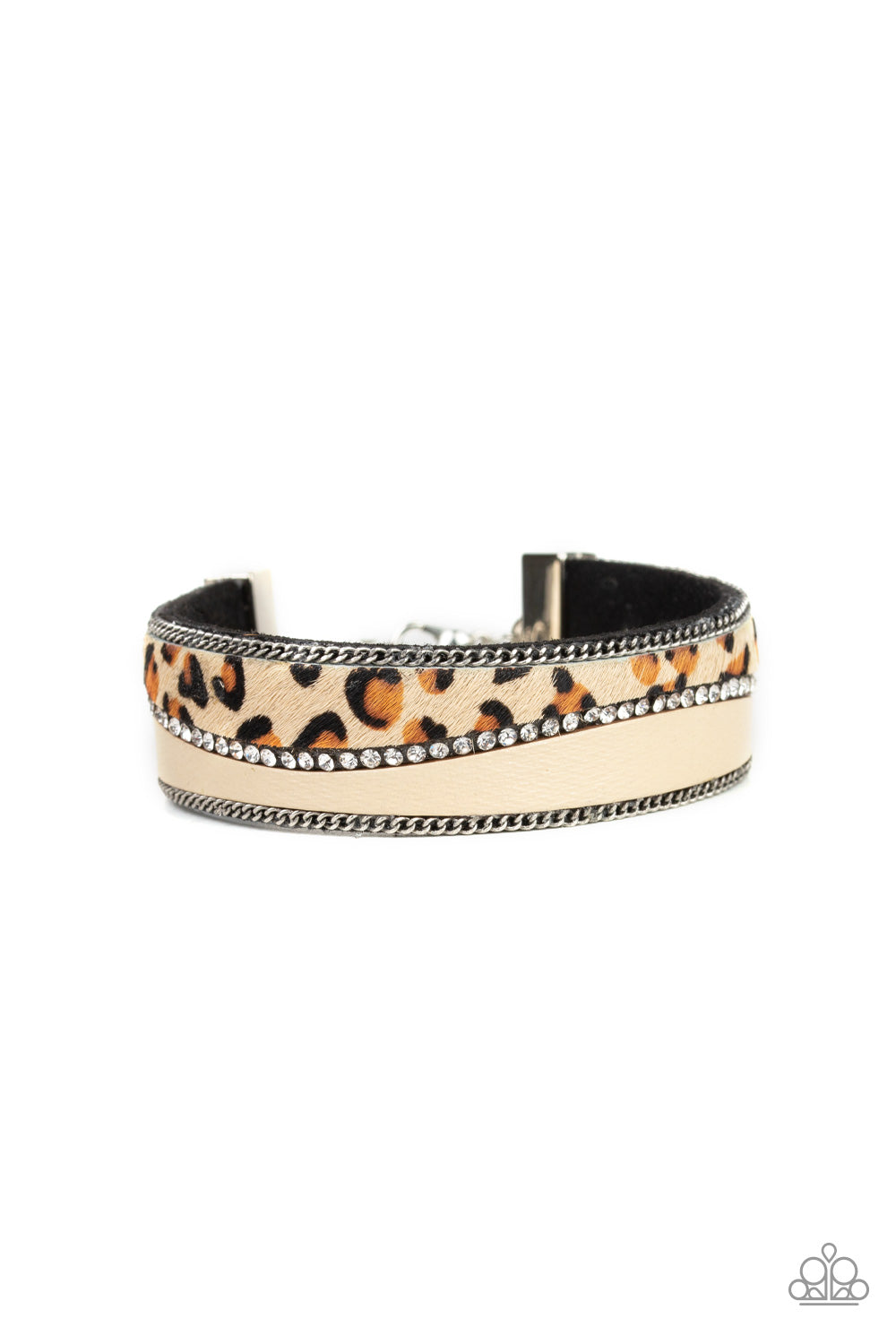 flirtatiously-feline-yellow-p9di-uryw-030xx