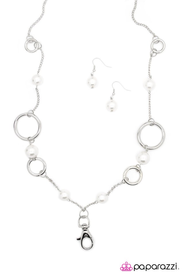 Paparazzi ♥ Make It Work - White ♥ Necklace