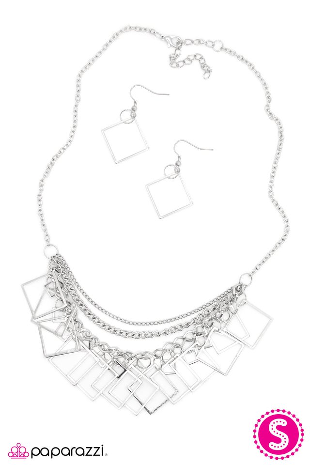 Paparazzi ♥ On the Quad - Silver ♥ Necklace