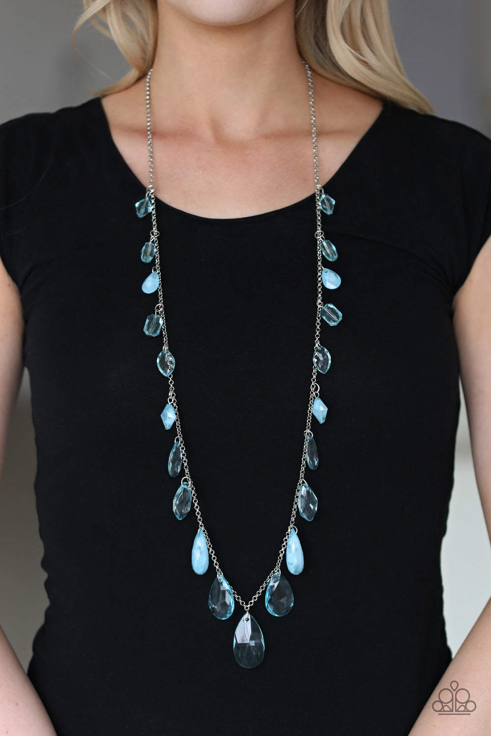 Paparazzi ♥ GLOW And Steady Wins The Race - Blue ♥  Necklace