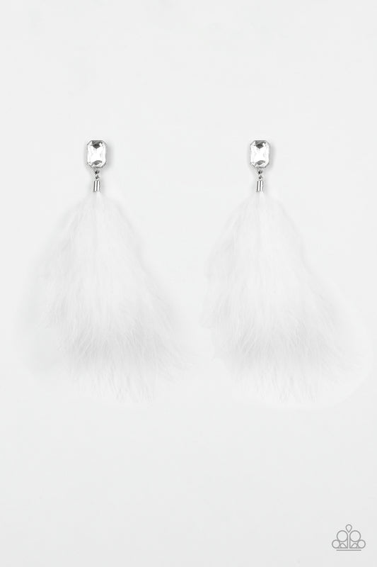 the-showgirl-must-go-on-white-p5po-wtxx-200xx