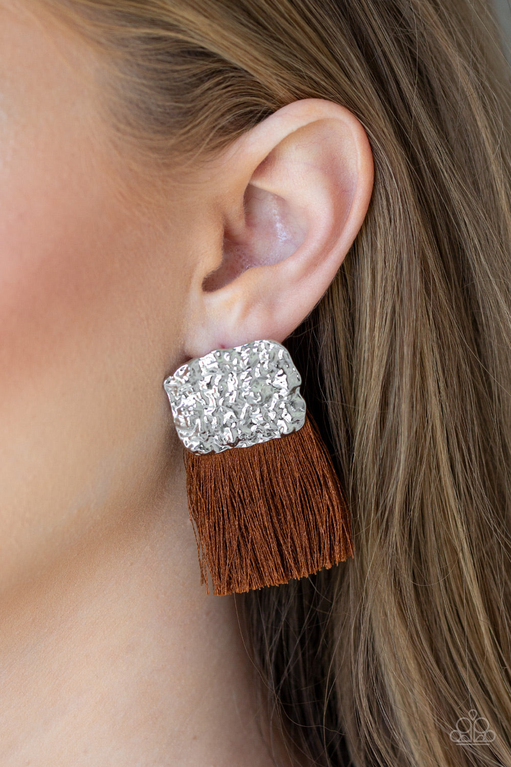 Paparazzi ♥ Plume Bloom - Brown ♥  Post Earrings
