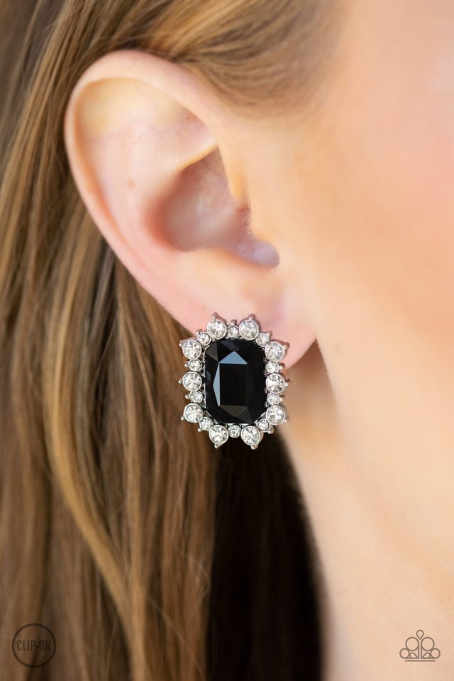 Paparazzi ♥ Prime Time Shimmer - Black ♥ Clip-On