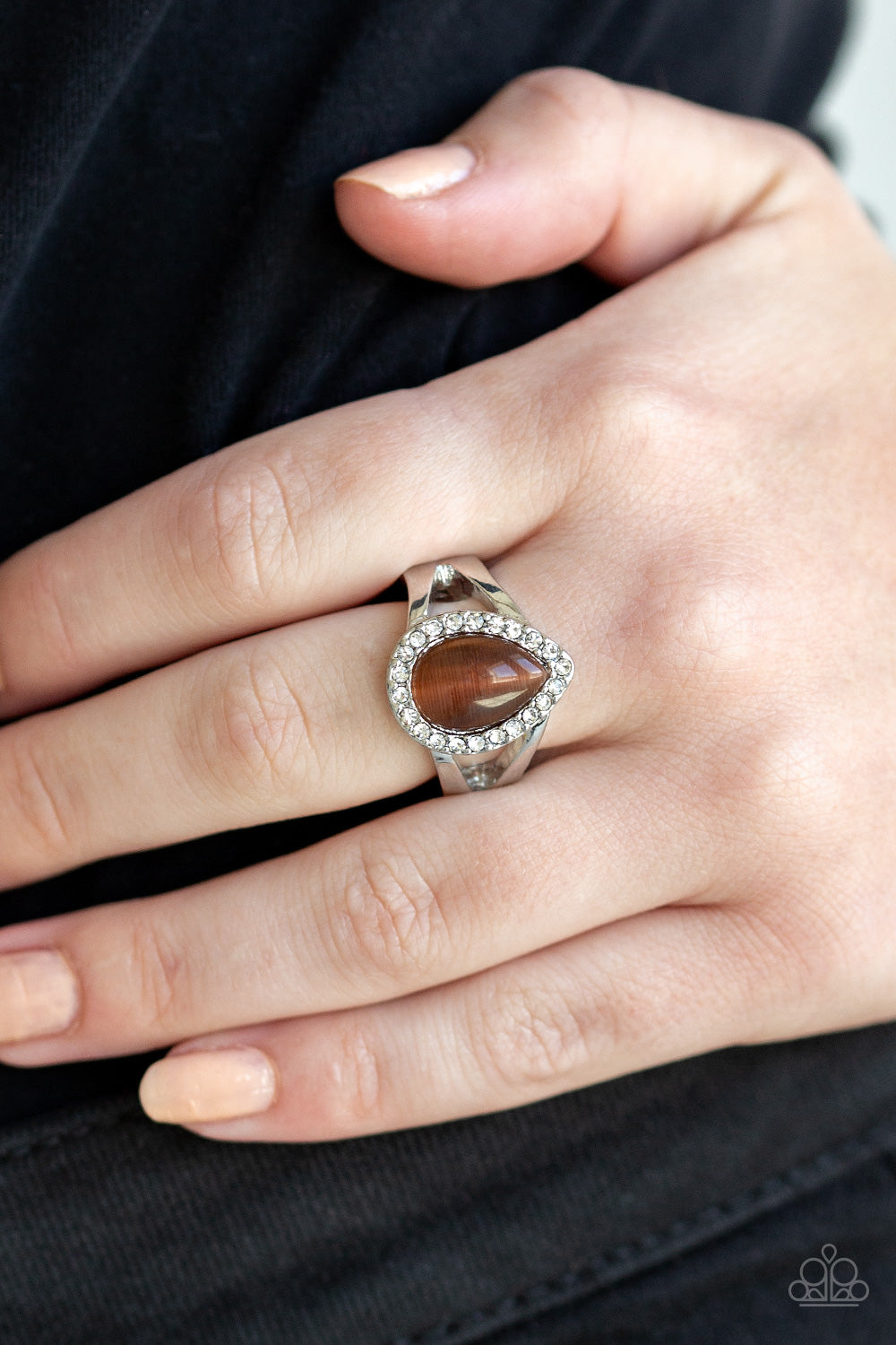 Paparazzi ♥ Debutante Dream - Brown ♥  Ring